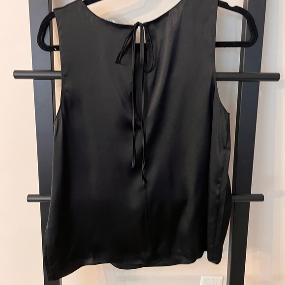 Express sleeveless blouse with seam detail, satin NWT - Picture 2 of 3